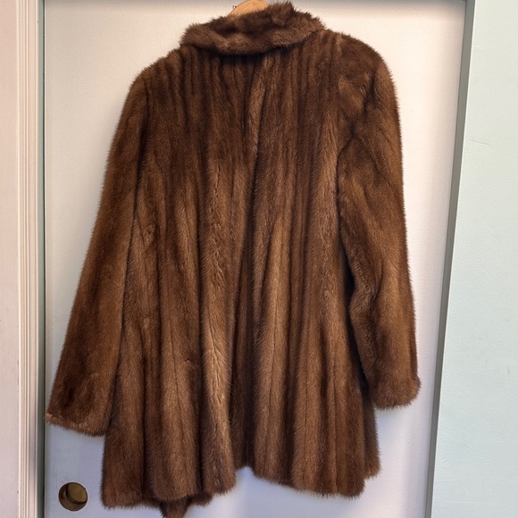 Valentino Elegant Tan Teddy Jacket - Picture 5 of 5